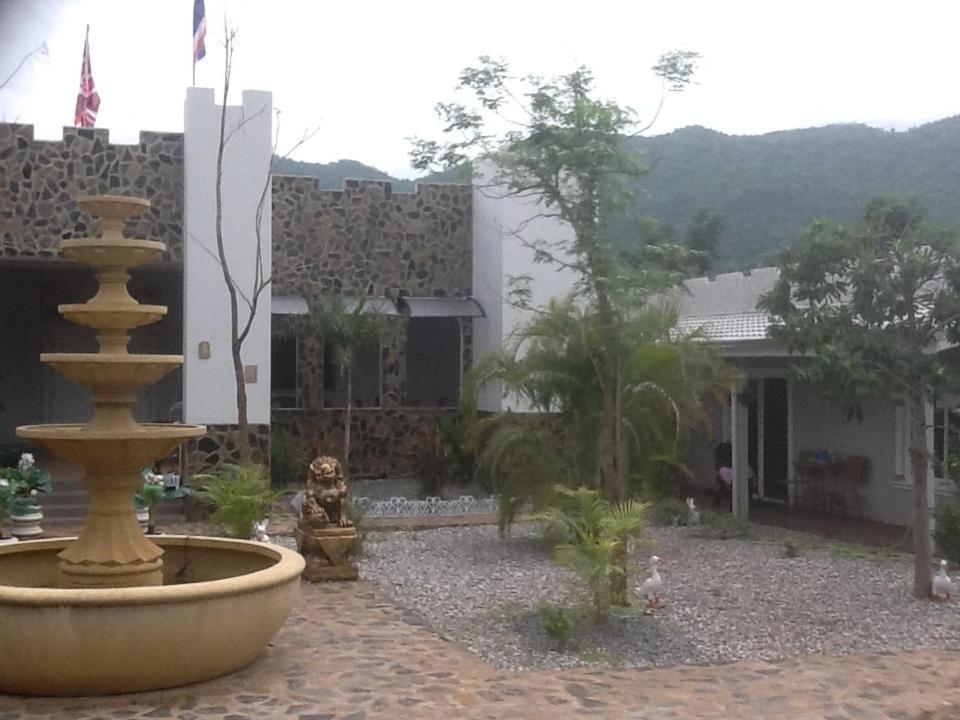 Ban Thap Sila Thai Castle Resort מראה חיצוני תמונה